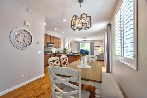 Dining - 11357 Vista Elevada, San Diego, CA 92131 photo 2 of 2