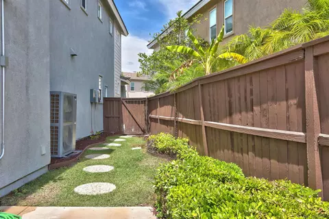 Exterior - 11357 Vista Elevada, San Diego, CA 92131 photo 11 of 14