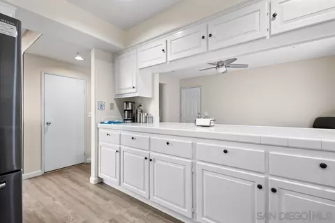 Kitchen - 9802 Avenida Colino, Spring Valley, CA 91977 photo 3 of 4