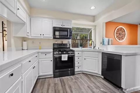 Kitchen - 9802 Avenida Colino, Spring Valley, CA 91977 photo 1 of 4