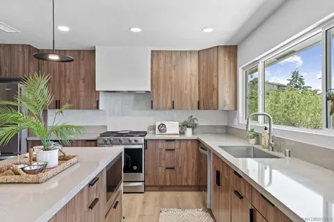 4250 Cobalt Dr, La Mesa, CA 91941 photo 2