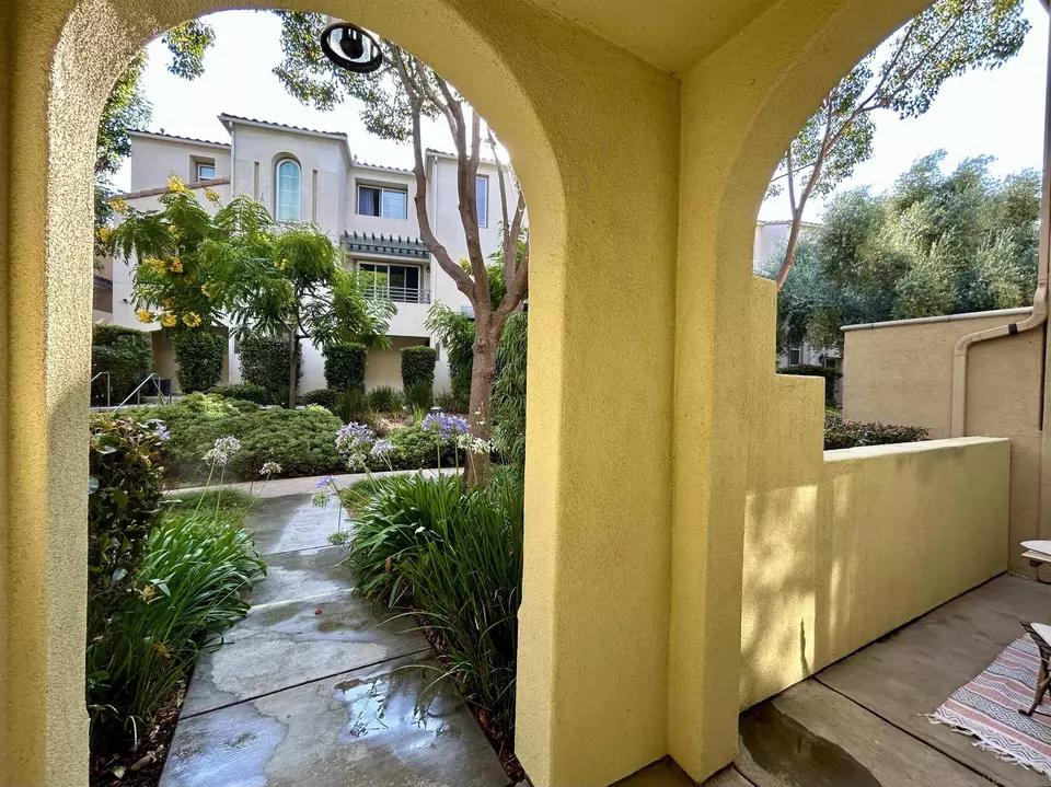 Exterior - 2509 Escala Cir, San Diego, CA 92108 photo 7 of 16