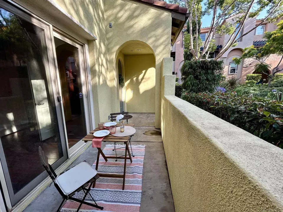 Exterior - 2509 Escala Cir, San Diego, CA 92108 photo 8 of 16