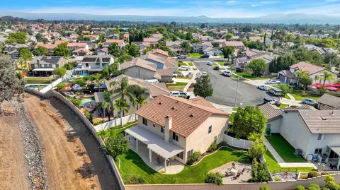 View/Area - 3080 Nightwind Cir, Corona, CA 92882 photo 7 of 9