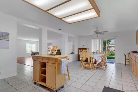 Kitchen - 3080 Nightwind Cir, Corona, CA 92882 photo 3 of 4
