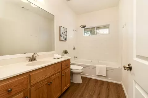 Bath - 3606 Edgewood Dr, Julian, CA 92036 photo 2 of 2