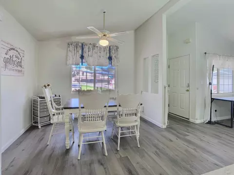 Dining - 15935 Spring Oaks Rd #SPC 189, El Cajon, CA 92021 photo 2 of 4