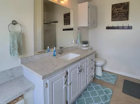 Bath - 15935 Spring Oaks Rd #SPC 189, El Cajon, CA 92021 photo 3 of 3