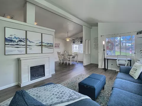 Living - 15935 Spring Oaks Rd #SPC 189, El Cajon, CA 92021 photo 4 of 4