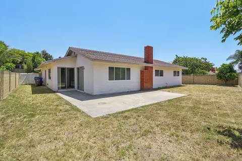 Exterior - 2717 Thunder Dr, Oceanside, CA 92056 photo 2 of 2