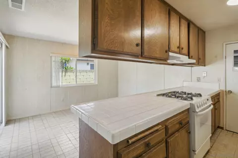 Kitchen - 2717 Thunder Dr, Oceanside, CA 92056 photo 1 of 1