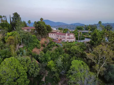 9798 Crimson Fire Ct, La Mesa, CA 91941