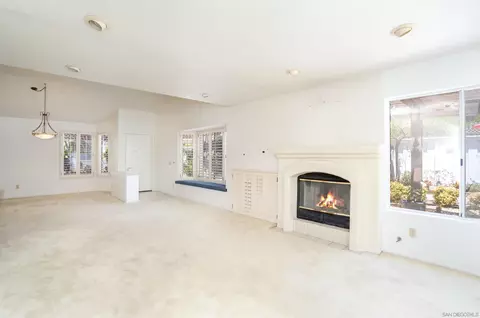 Living - 4926 Delos Way, Oceanside, CA 92056 photo 5 of 7