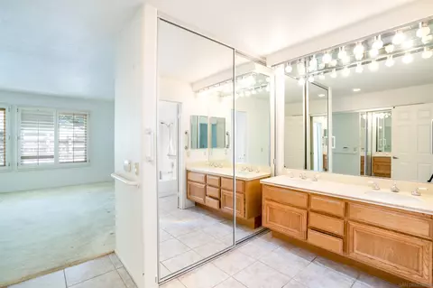 Bath - 4926 Delos Way, Oceanside, CA 92056 photo 1 of 5