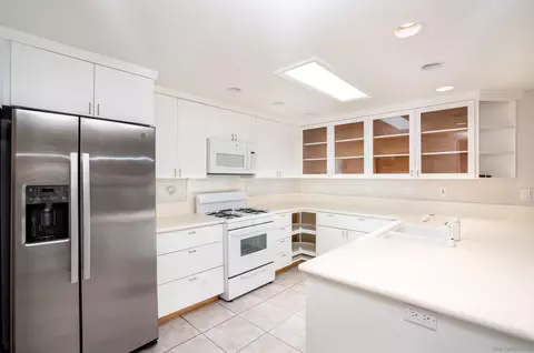 Kitchen - 4926 Delos Way, Oceanside, CA 92056 photo 1 of 3