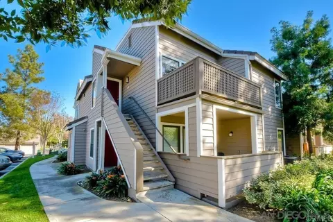 1091 Shadowridge Dr #124, Vista, CA 92081