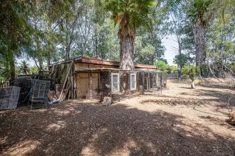 Exterior - 709 Hanson Ln, Ramona, CA 92065 photo 11 of 17