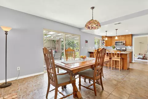 1614 Quiet Hills Dr, Oceanside, CA 92056 photo 17