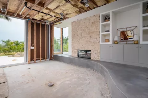 Living - 1312 Hymettus Ave, Encinitas, CA 92024 photo 2 of 5