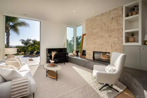 Living - 1312 Hymettus Ave, Encinitas, CA 92024 photo 1 of 5