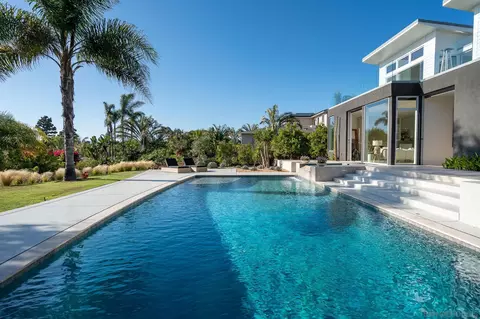 Exterior - 1312 Hymettus Ave, Encinitas, CA 92024 photo 7 of 8
