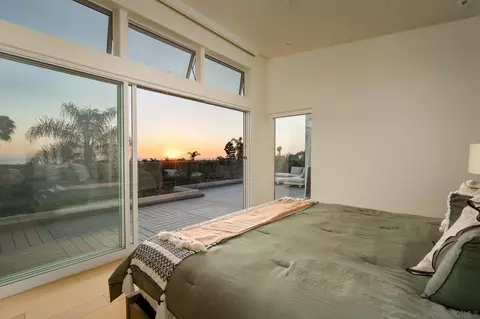 Bedroom - 1312 Hymettus Ave, Encinitas, CA 92024 photo 1 of 2
