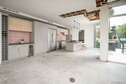 Kitchen - 1312 Hymettus Ave, Encinitas, CA 92024 photo 3 of 3