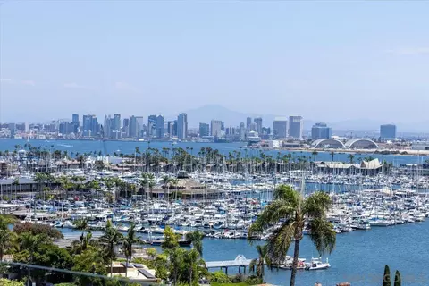 851 Armada Ter, San Diego, CA 92106