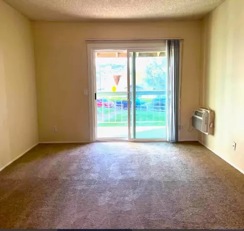 Living - 12722 Lakeshore Dr #D, Lakeside, CA 92040 photo 1 of 2