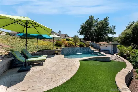 15227 La Plata Ct, Ramona, CA 92065 photo 2