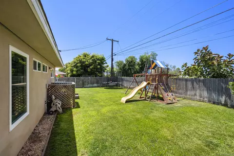 454 Carnation Ave, Imperial Beach, CA 91932 photo 33