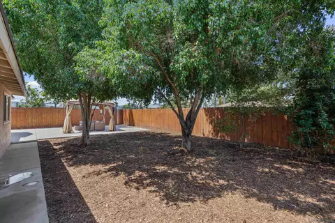 Exterior - 661 E Madison Ave, El Cajon, CA 92020 photo 4 of 6