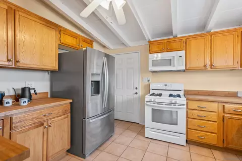 Kitchen - 661 E Madison Ave, El Cajon, CA 92020 photo 3 of 3