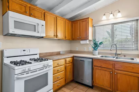 Kitchen - 661 E Madison Ave, El Cajon, CA 92020 photo 2 of 3