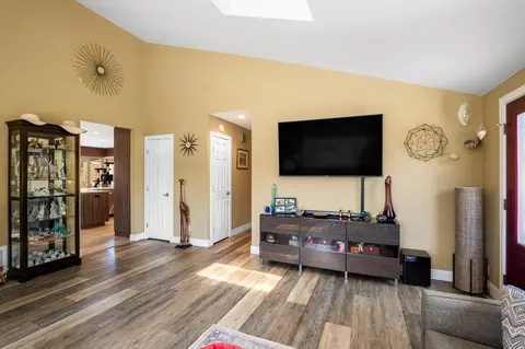 Entry Way - 1934 Calle Sinaloa, Vista, CA 92084 photo 2 of 2