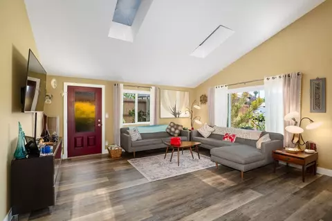 Living - 1934 Calle Sinaloa, Vista, CA 92084 photo 2 of 2