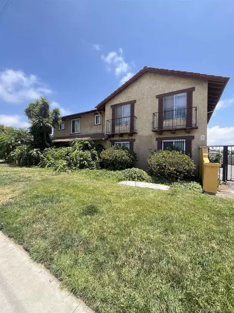 565 Moss St #19, Chula Vista, CA 91911
