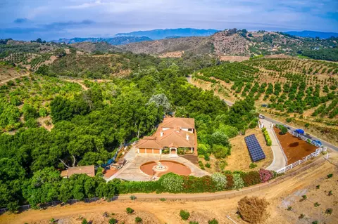View/Area - 25245 Calle Uva, Temecula, CA 92592 photo 1 of 6