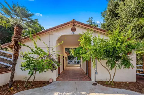 Exterior - 25245 Calle Uva, Temecula, CA 92592 photo 10 of 12