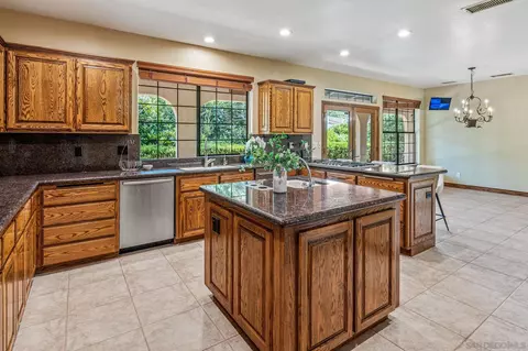 Kitchen - 25245 Calle Uva, Temecula, CA 92592 photo 2 of 3