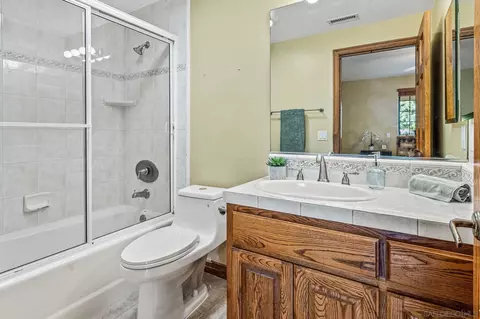Bath - 25245 Calle Uva, Temecula, CA 92592 photo 6 of 6