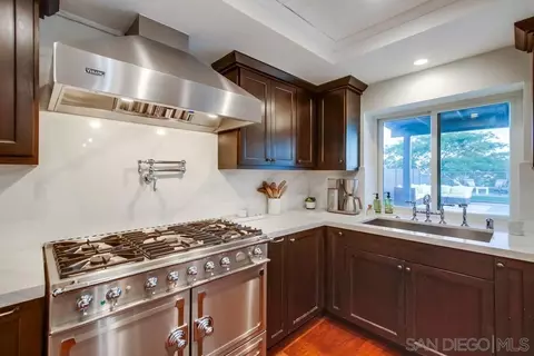 Kitchen - 10039 Trenchard St, Santee, CA 92071 photo 3 of 7