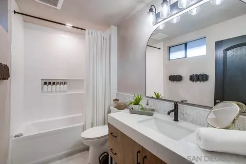 Bath - 10039 Trenchard St, Santee, CA 92071 photo 4 of 7