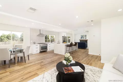 10051 View Crest Ct, Spring Valley, CA 91977 photo 5