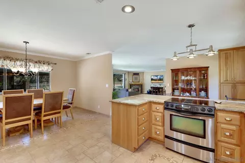 Kitchen - 3320 Peg Leg Mine Rd, Jamul, CA 91935 photo 4 of 4