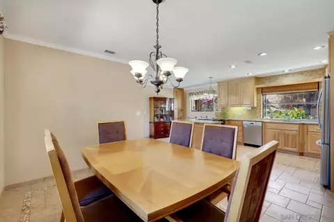 Dining - 3320 Peg Leg Mine Rd, Jamul, CA 91935 photo 2 of 2