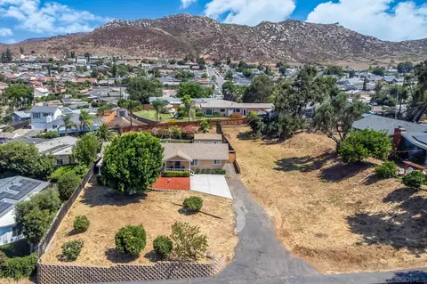 View/Area - 10125 El Poquito Ln, Santee, CA 92071 photo 3 of 6