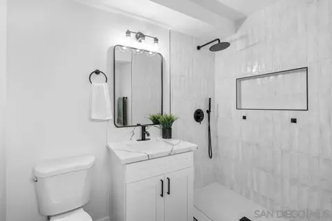 Bath - 8626 Echo Dr, La Mesa, CA 91941 photo 2 of 4