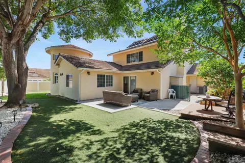 Exterior - 668 Thunderbird Dr, Oceanside, CA 92057 photo 3 of 9