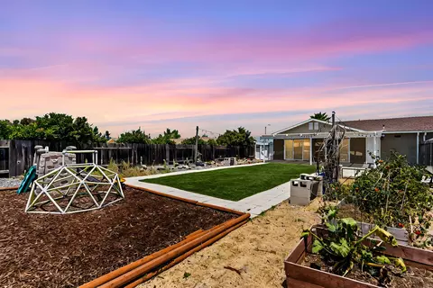 1213 Paseo Hermosa, Oceanside, CA 92056 photo 49